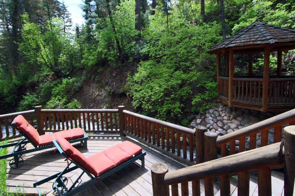 Log Cabin On The Stream Sundance, Utah Εξωτερικό φωτογραφία