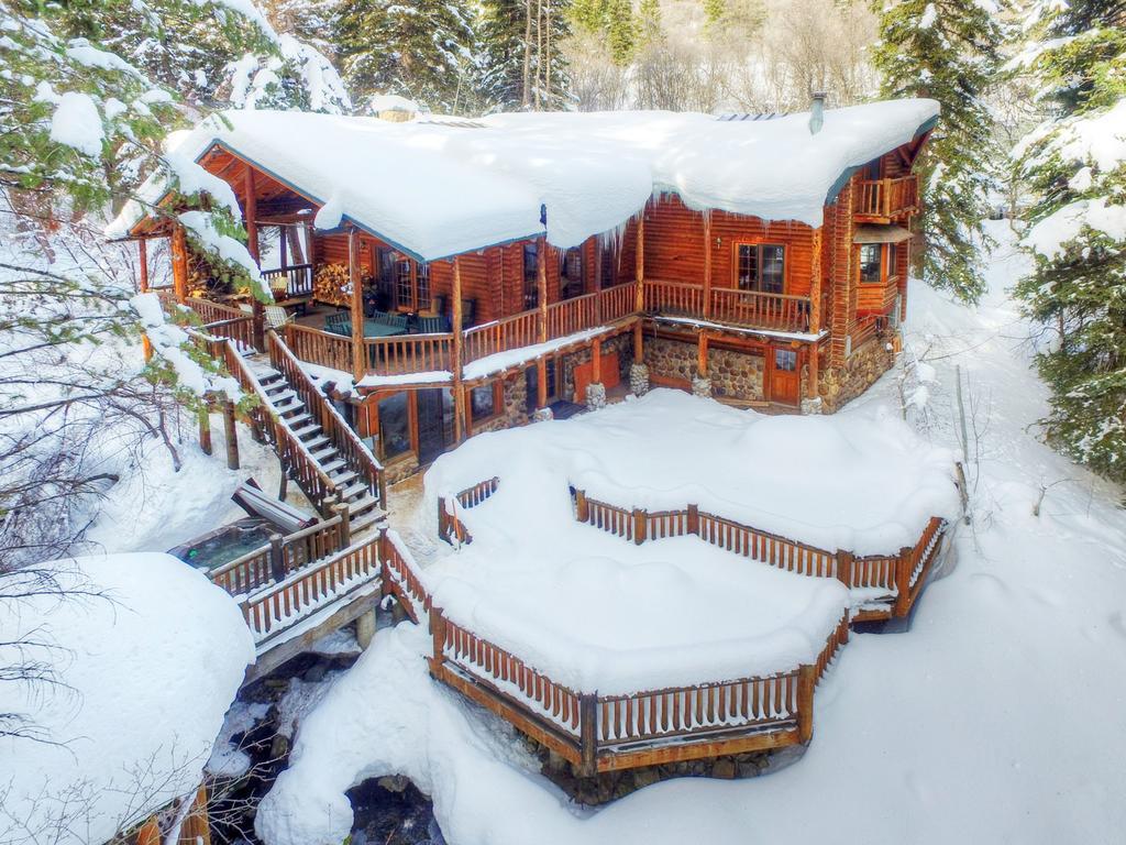 Log Cabin On The Stream Sundance, Utah Εξωτερικό φωτογραφία